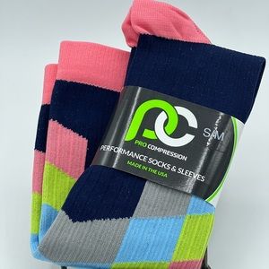NWT | Performance Compression Socks